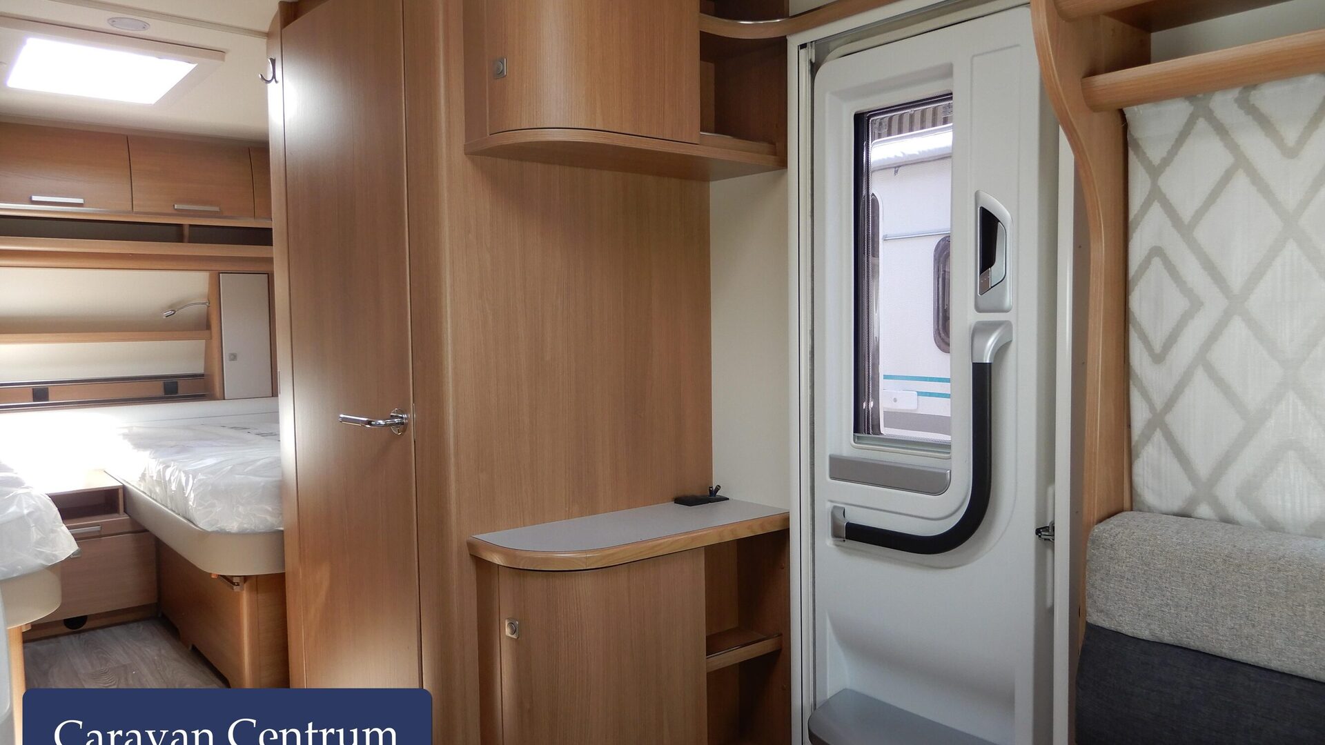 8a3938a87f2a70d71b3584610f27fcf463a2b9ab8f7cb37d41654c801927de7e