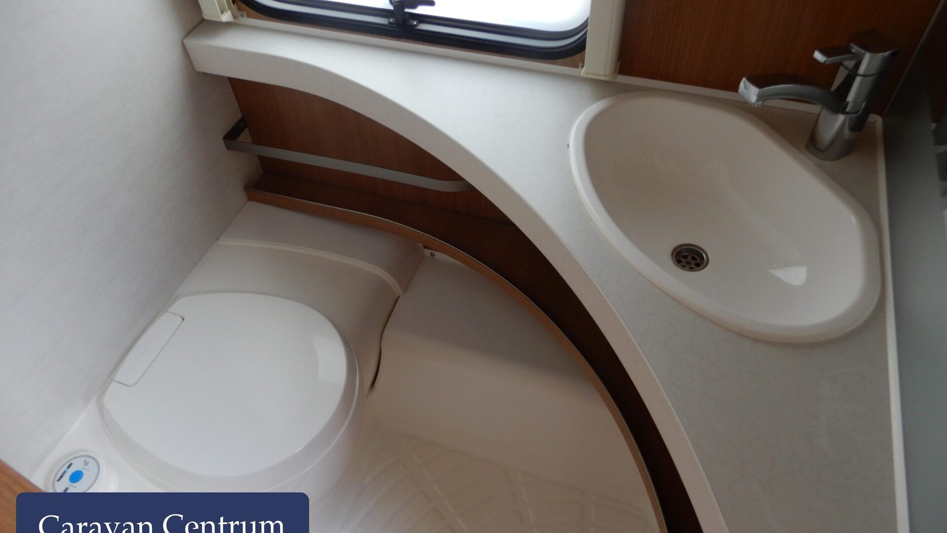 daaafb891a7b30fbc121926739da1692b3702b409e2dc20128efd98260d723ec