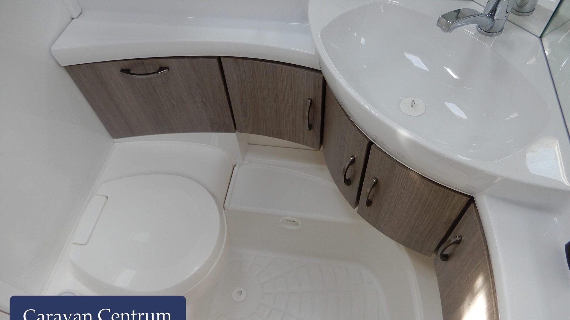 d202bf1914d9751cf3c23d83f7e7cd3945ee9019cff43ee3a72b985428abe049