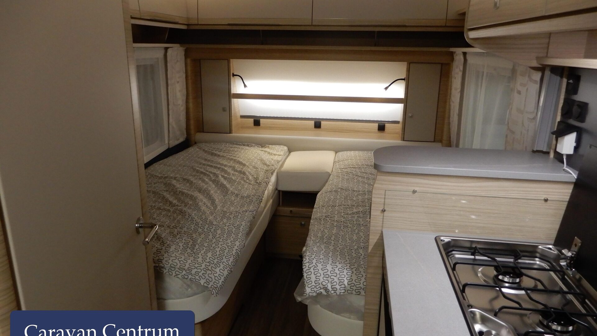 dac88d54726d01e1ba13e3fc1f737dfe87f9a934aef5316634cbc27f9c82c3e7