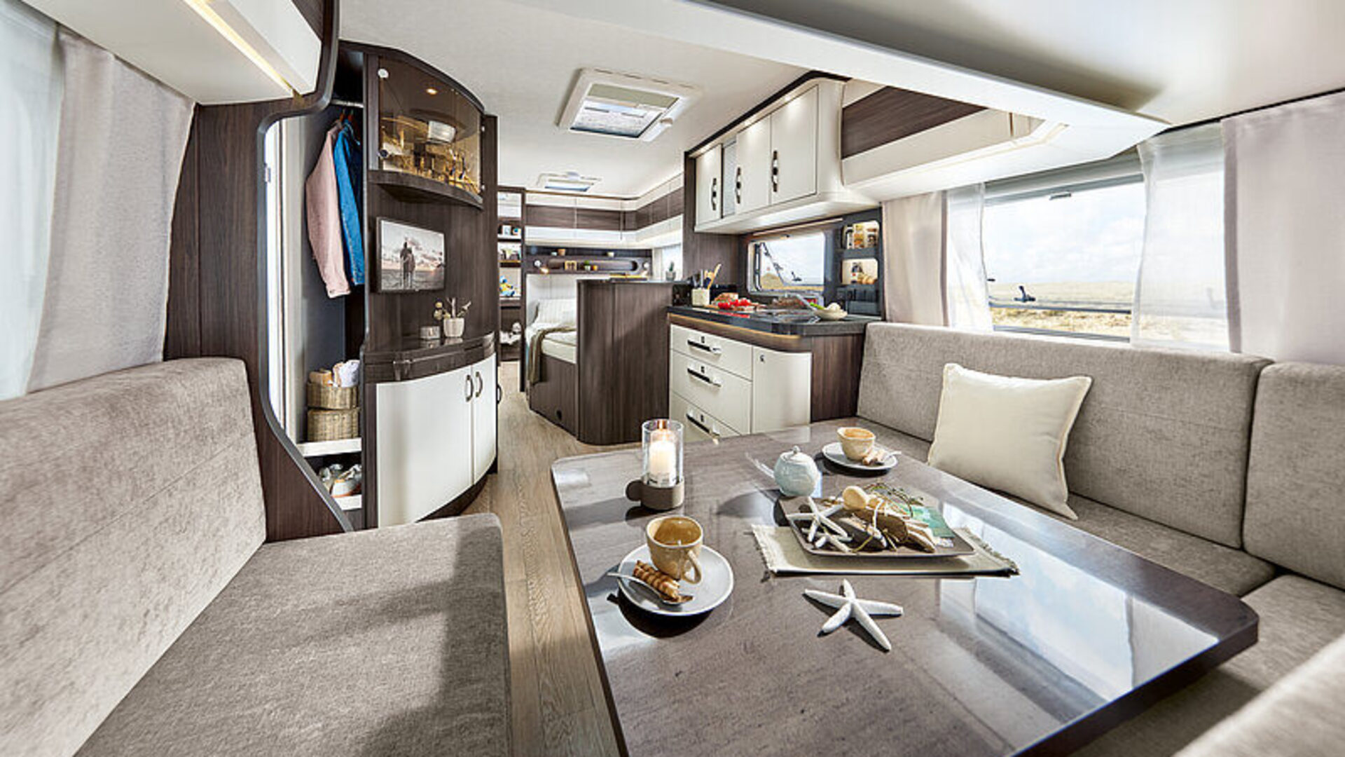 2027_WW_Prestige_720_KWFU_innen_Totale_q_BEAR_PRESSE_thumb