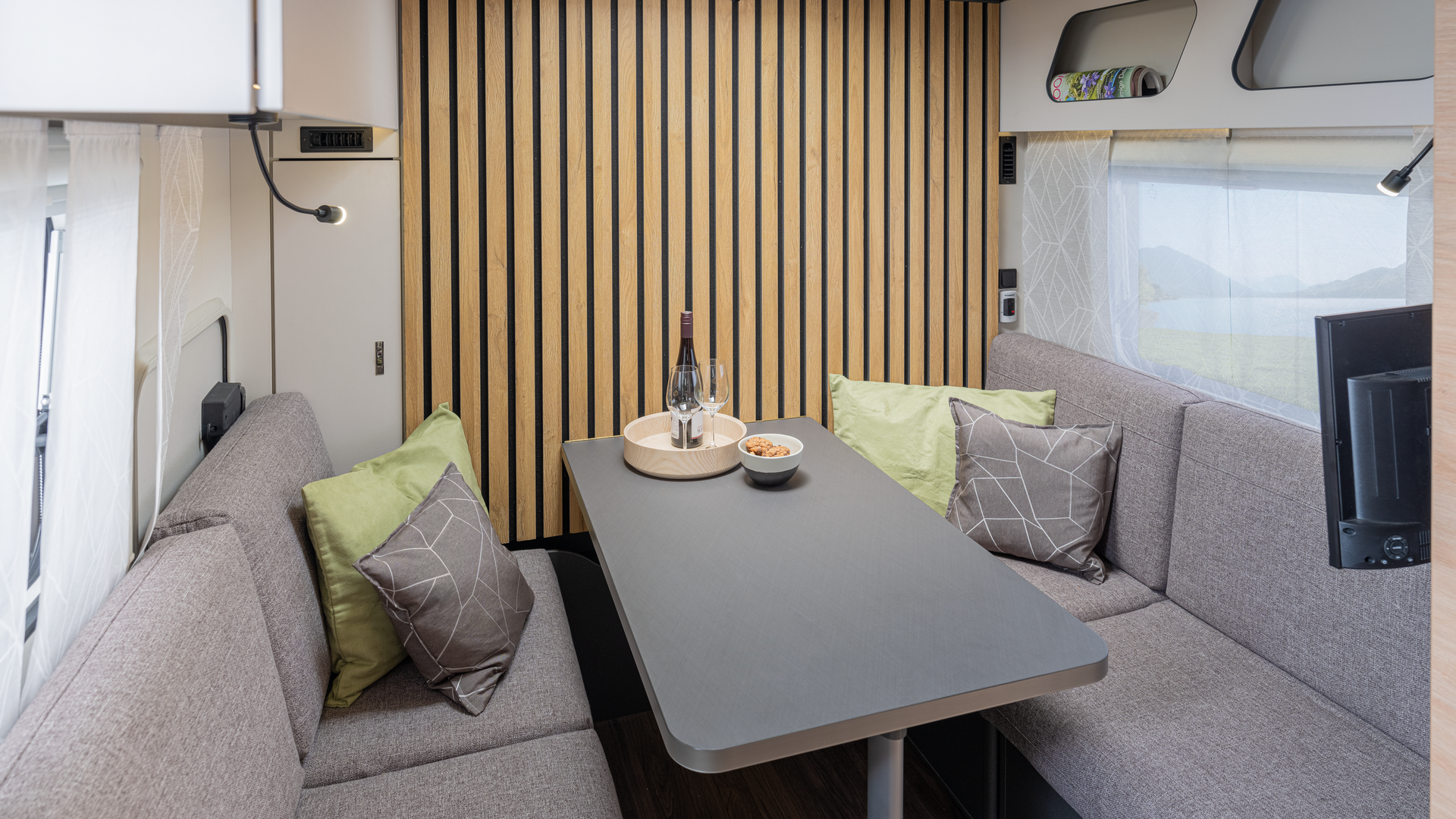 1100_W09_340-PX_IN_1730_2024