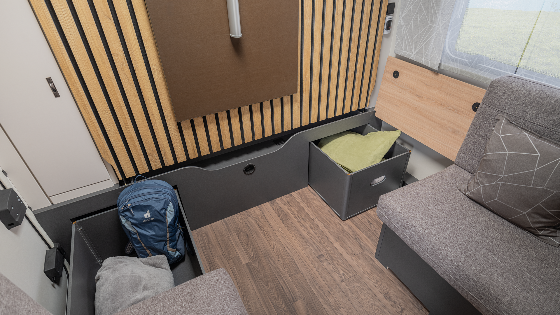 1100_W09_340-PX_IN_1688_2024