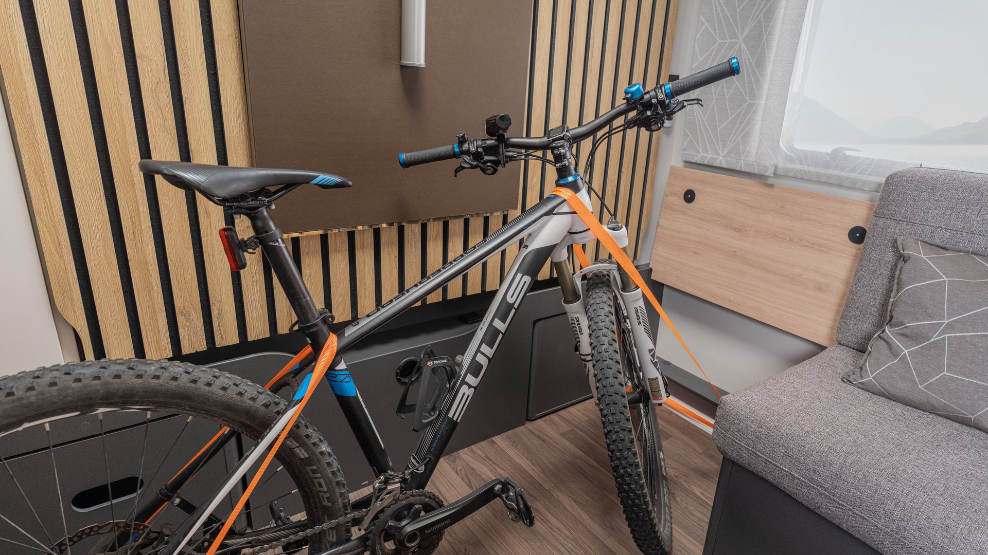 1100_W09_340-PX_IN_1681_2024