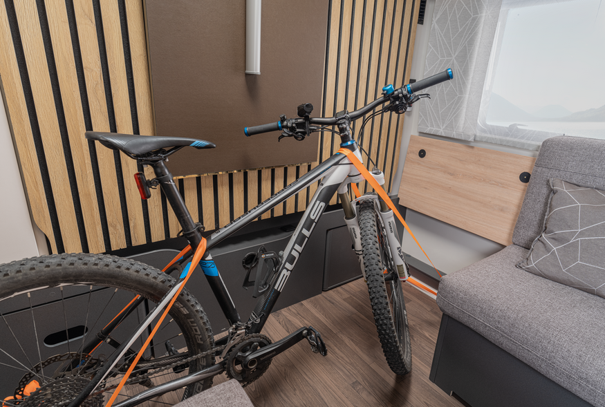 1100_W09_340-PX_IN_1681_2024