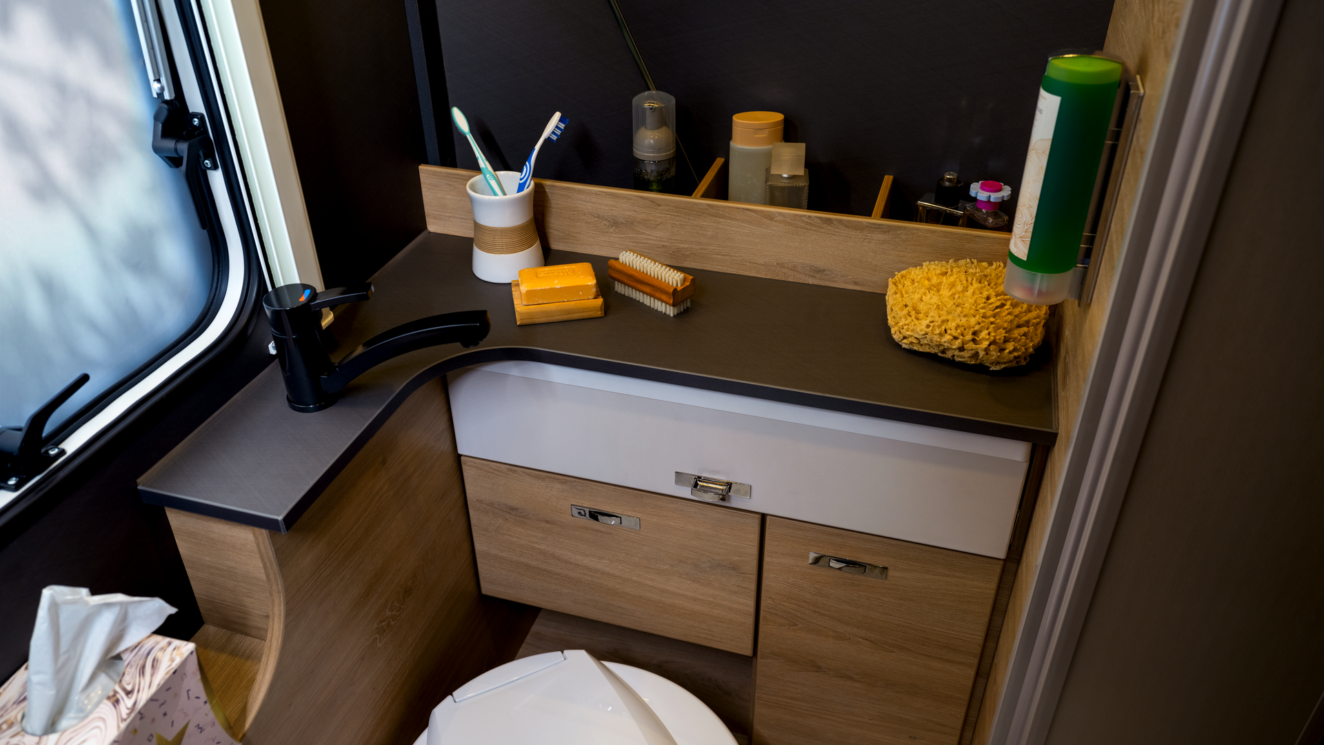 1100_W09_500-DK_IN_01902_2024