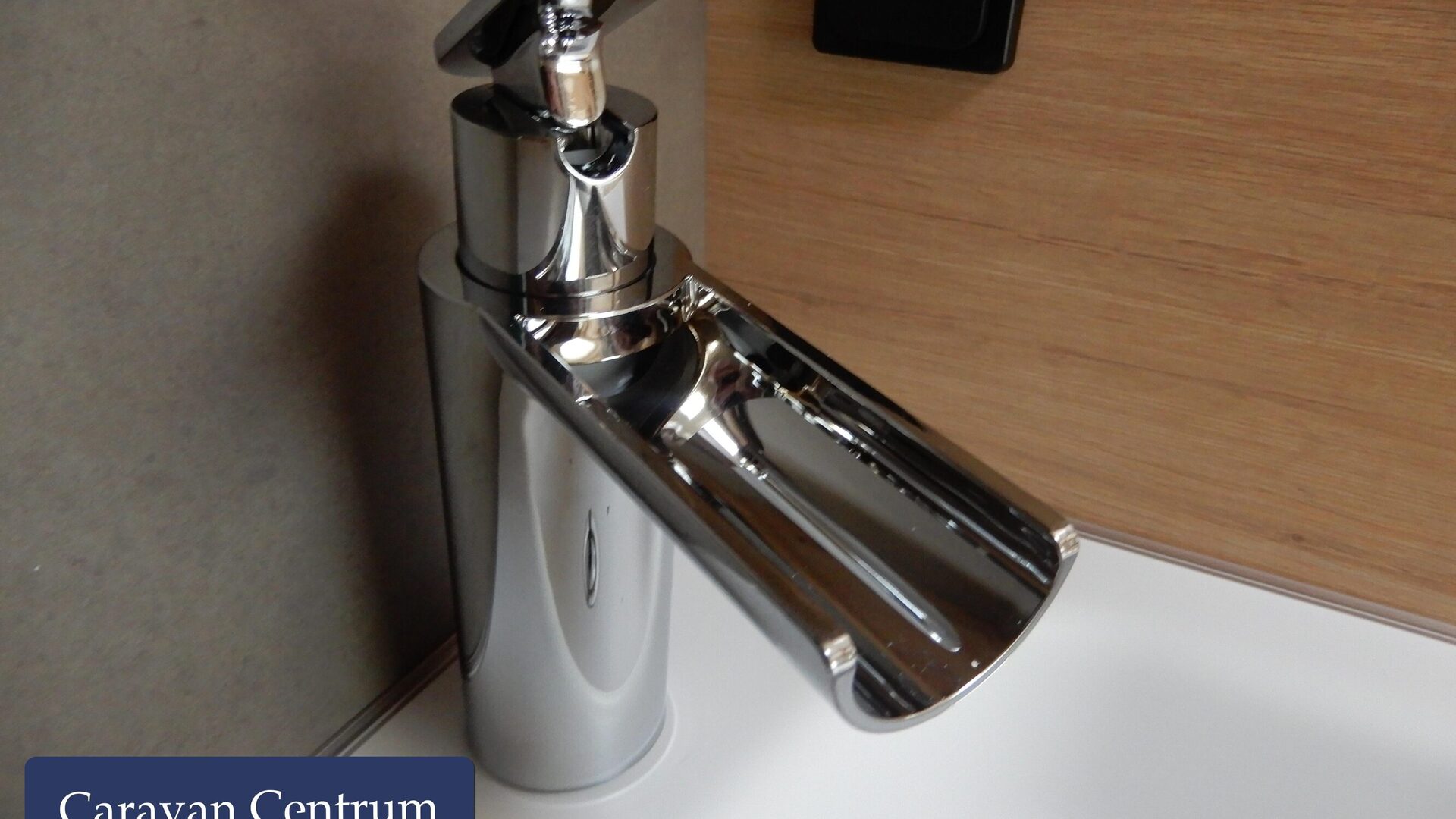 d60f59d381130b4da170e8f86bad1a37c49f8b194220684cec2f4459618a260b