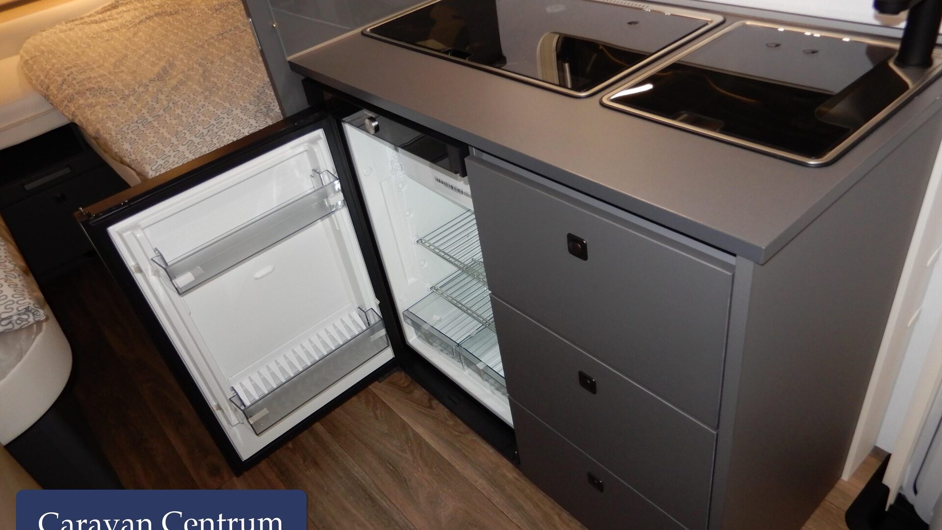 66467b0ea4a9c5faaeb4ec07aaa0bd7b5c6c3a4652aa25abaa6080ea28dd9eb8