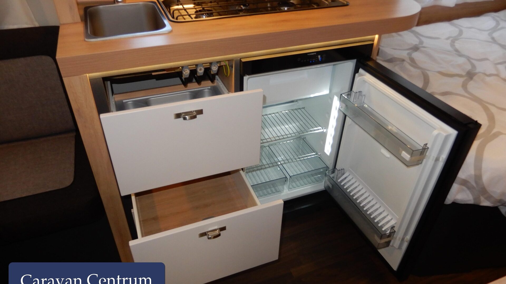 9adf181a8fea017870f7f9e3940a2ca57bc99a42e41c49395ab22799d99e0374