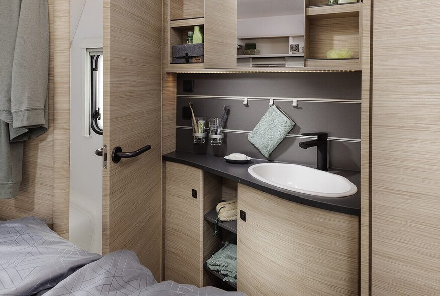 csm_Fendt-Caravan_Wohnwagen-kaufen_Apero_Bad01_d492461cc6