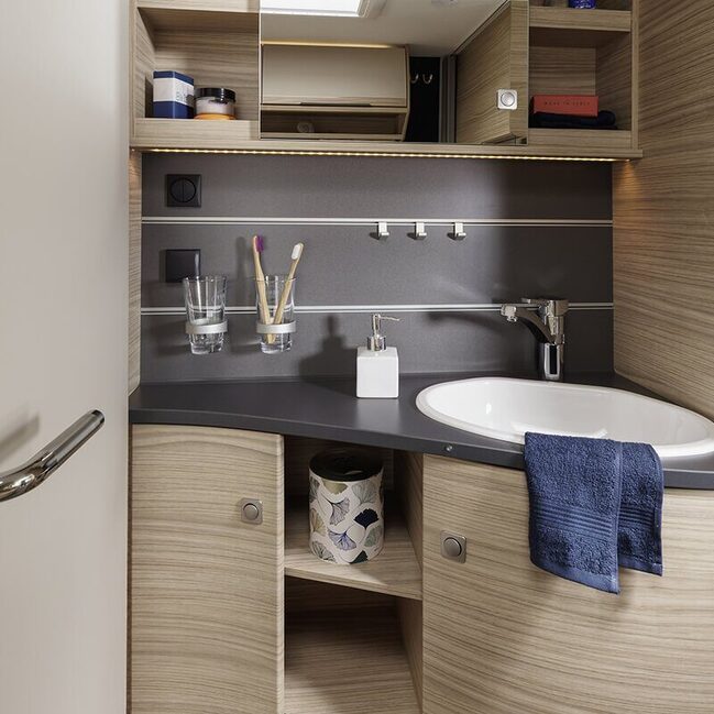 csm_Fendt-Caravan_Wohnwagen-kaufen_Bianco_Bad01_5f07ab999a