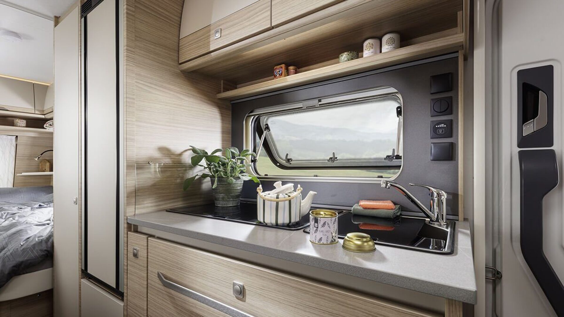 csm_Fendt-Caravan_Wohnwagen-kaufen_Bianco_Kueche01_368baf3d6b