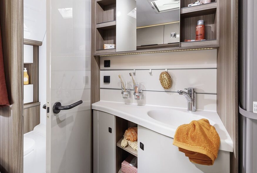 csm_Fendt-Caravan_Wohnwagen-kaufen_Tendenza_Bad03_e0e46c3870