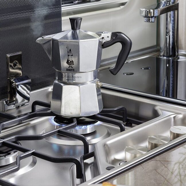 csm_Fendt-Caravan_Wohnwagen-kaufen_Tendenza_Kueche01_449df9b656