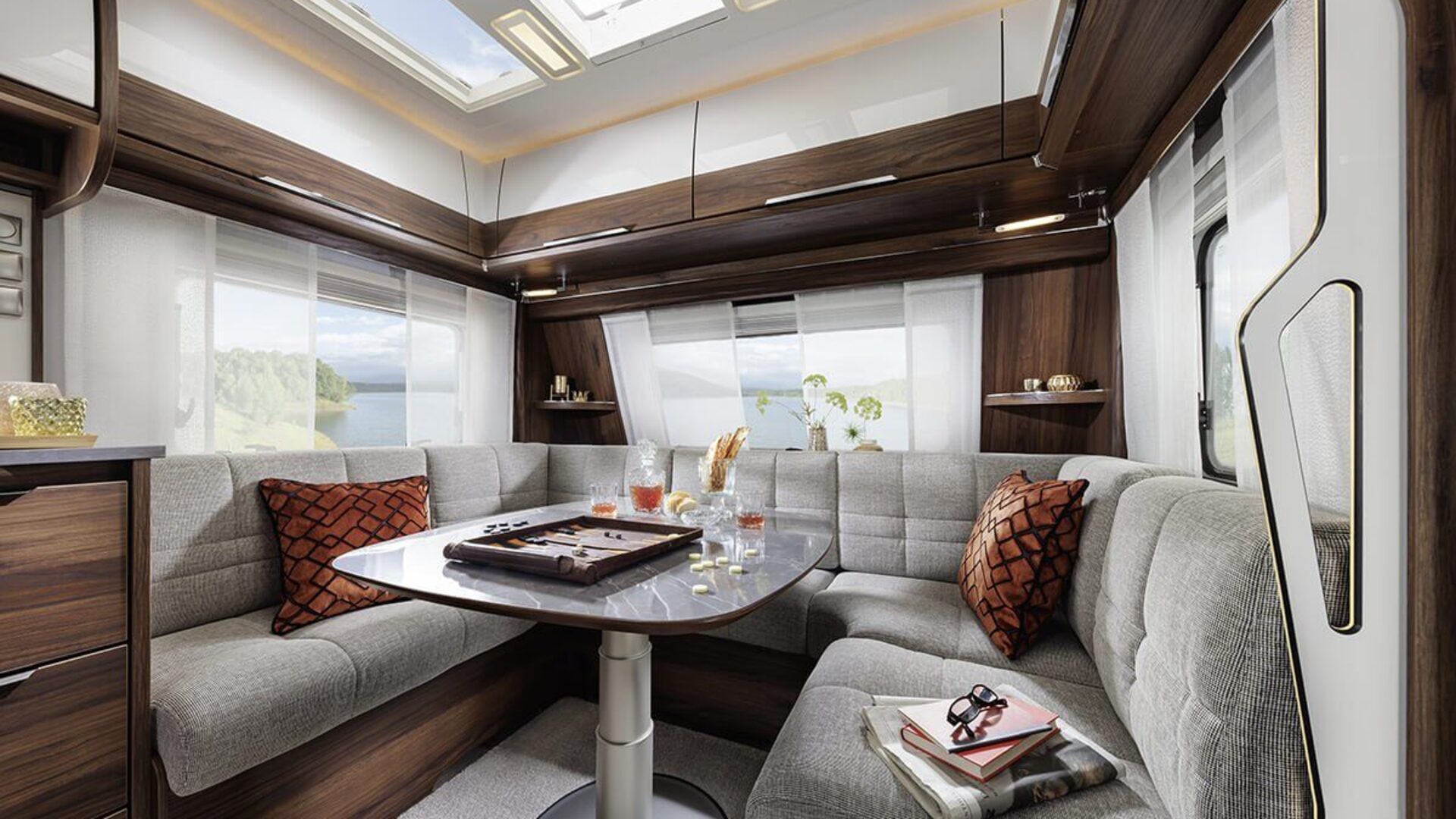 csm_Fendt-Caravan_Wohnwagen-kaufen_Diamant_Wohnen04_5b267bac92