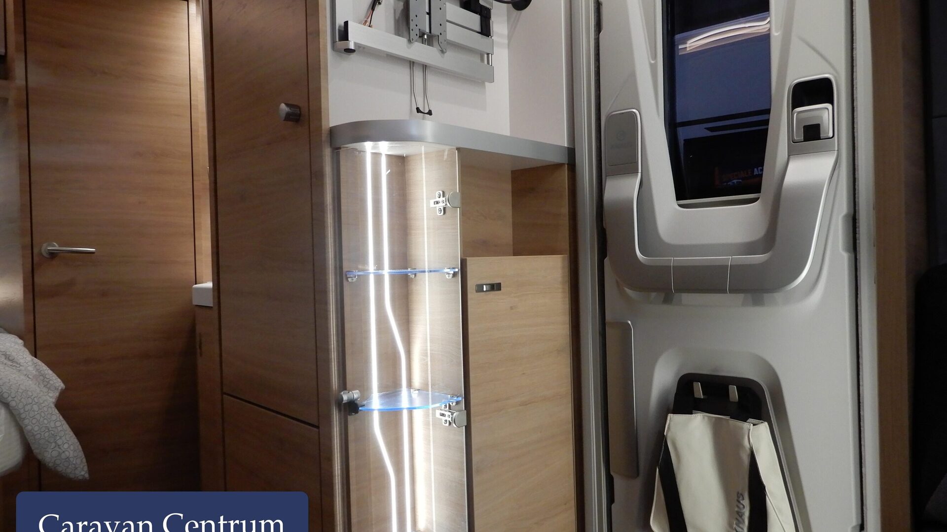 8dec25d58d771acce6925cd65aaefd2d2cff2633d3f23d27121536aa9ba66dc9