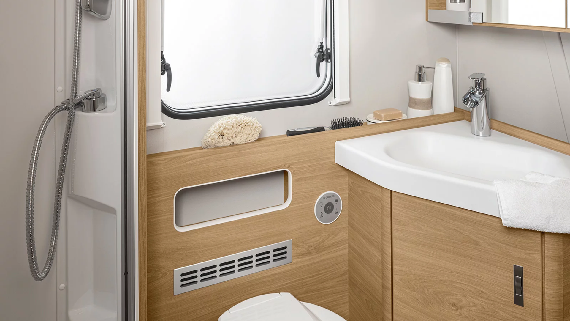 kta-knaus-2021-2022-suedwind-interieur-0393