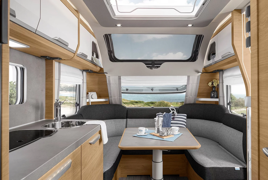 kta-knaus-2021-2022-suedwind-interieur-1141