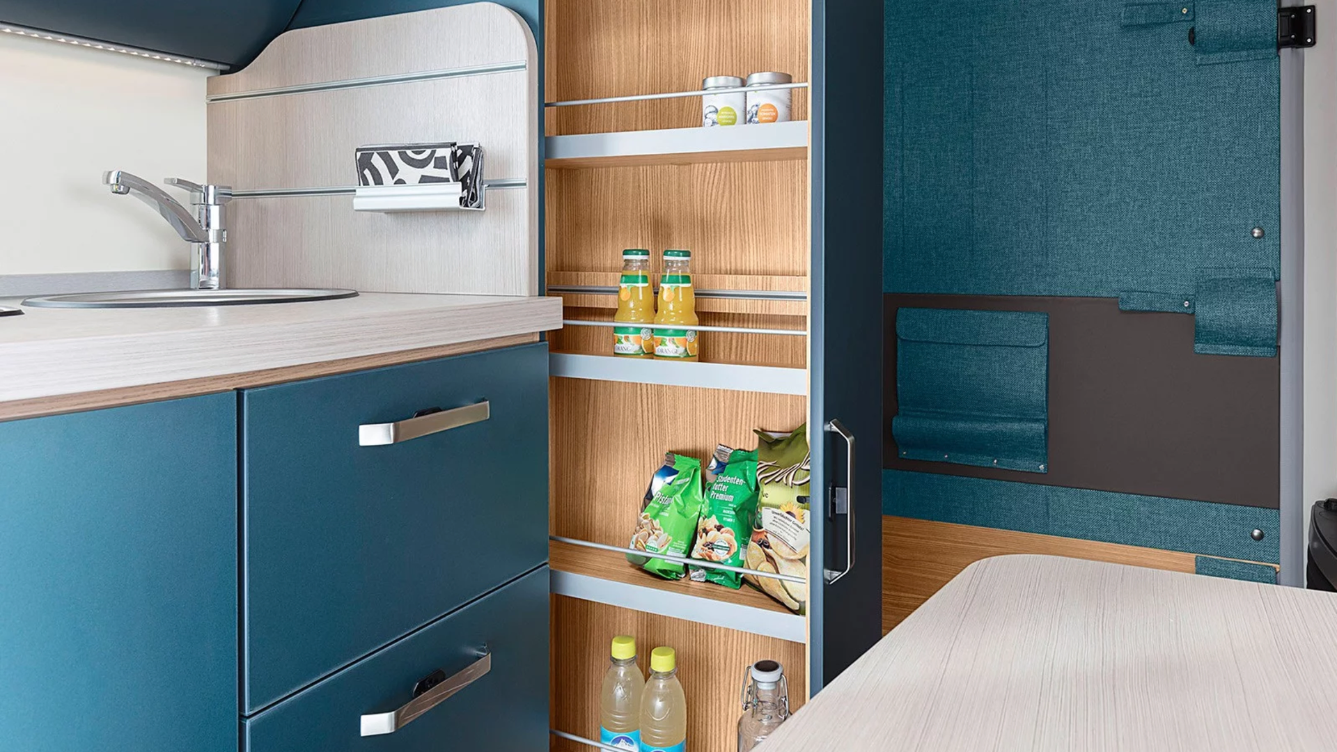 ktg-knaus-2017-2018-sportfun-interieur-1741-rz