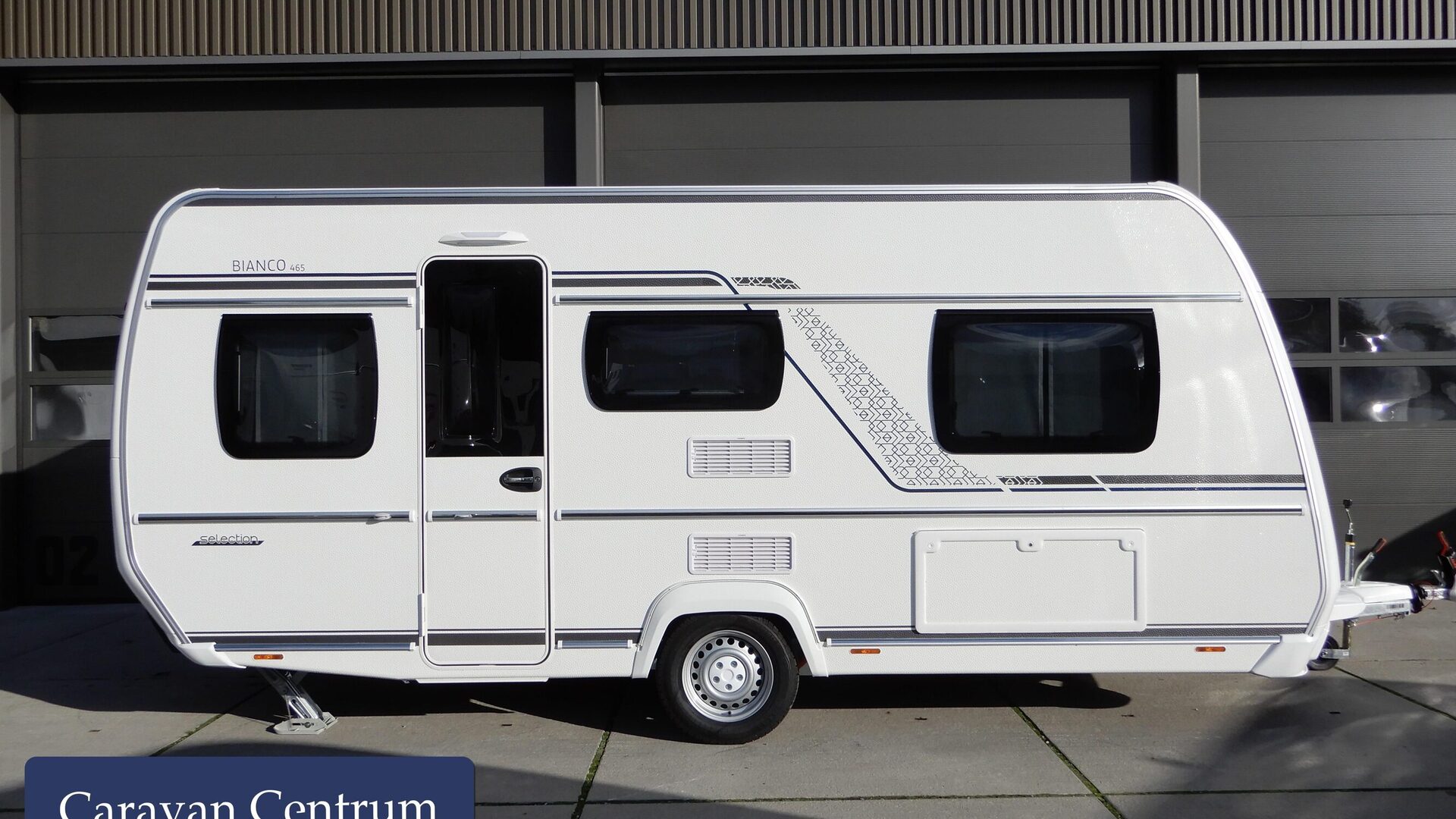 0907c3e08dc62e79a623bd833778e91f6117b1831ab24a138e074e6a07bb096e