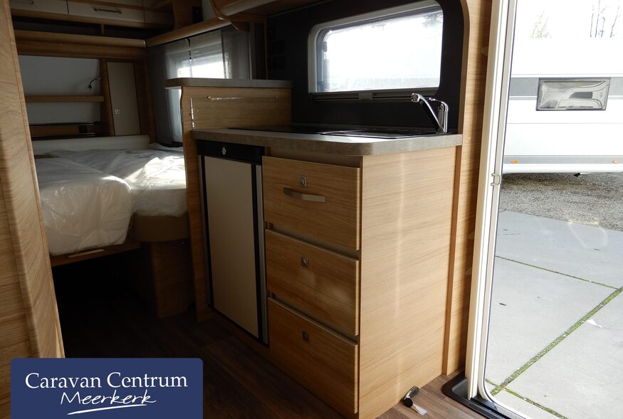 cd15cc0aae3941e1f7bf85c038201ef880689d9dca11688c4dc3db26410e3152