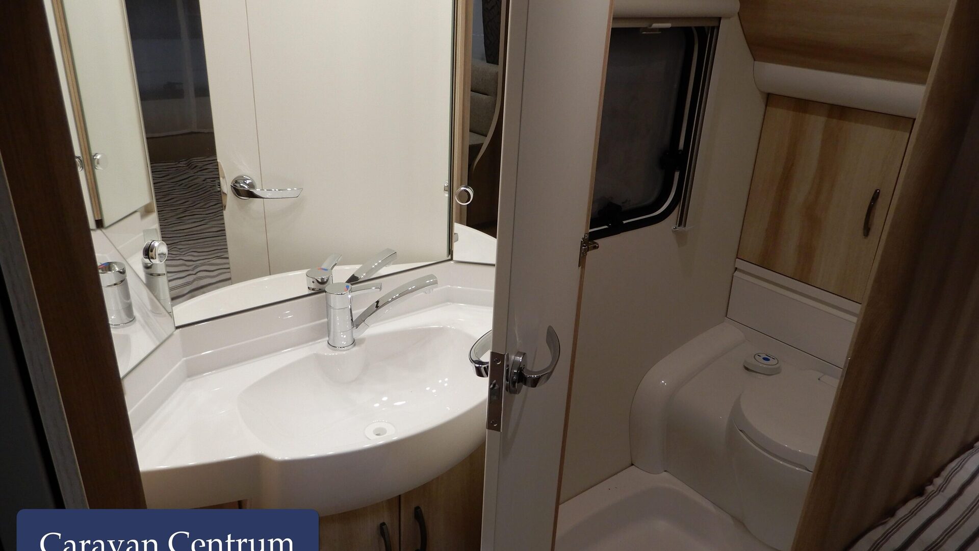 24882584724e38250058ce74e8d46da965feef2675ae74cfeee5a77b474872e9