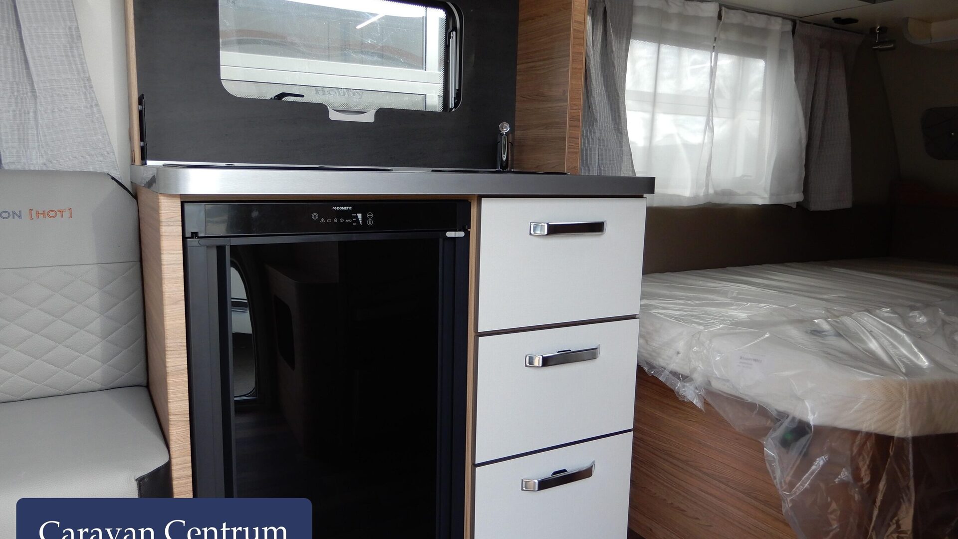 992ec02ca588f6d1df53e942ab2ff255e3bb0aa2def5c6e88506ac5797dafb1b