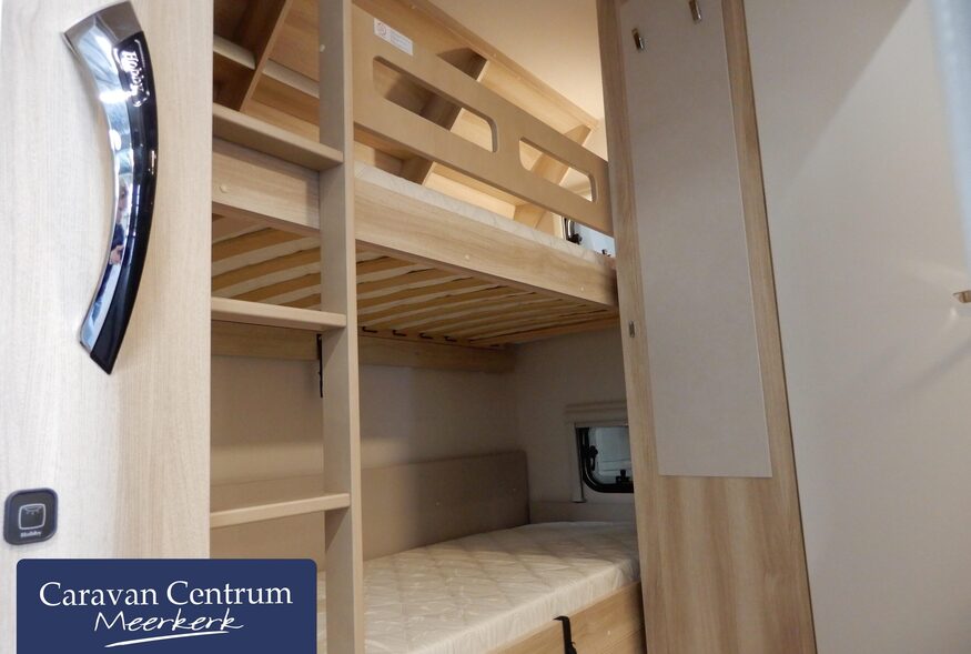 e0f99cce8bd2d4510b1554d56cbc55aba74d176eea85d5c5bbddb0e7689894a6