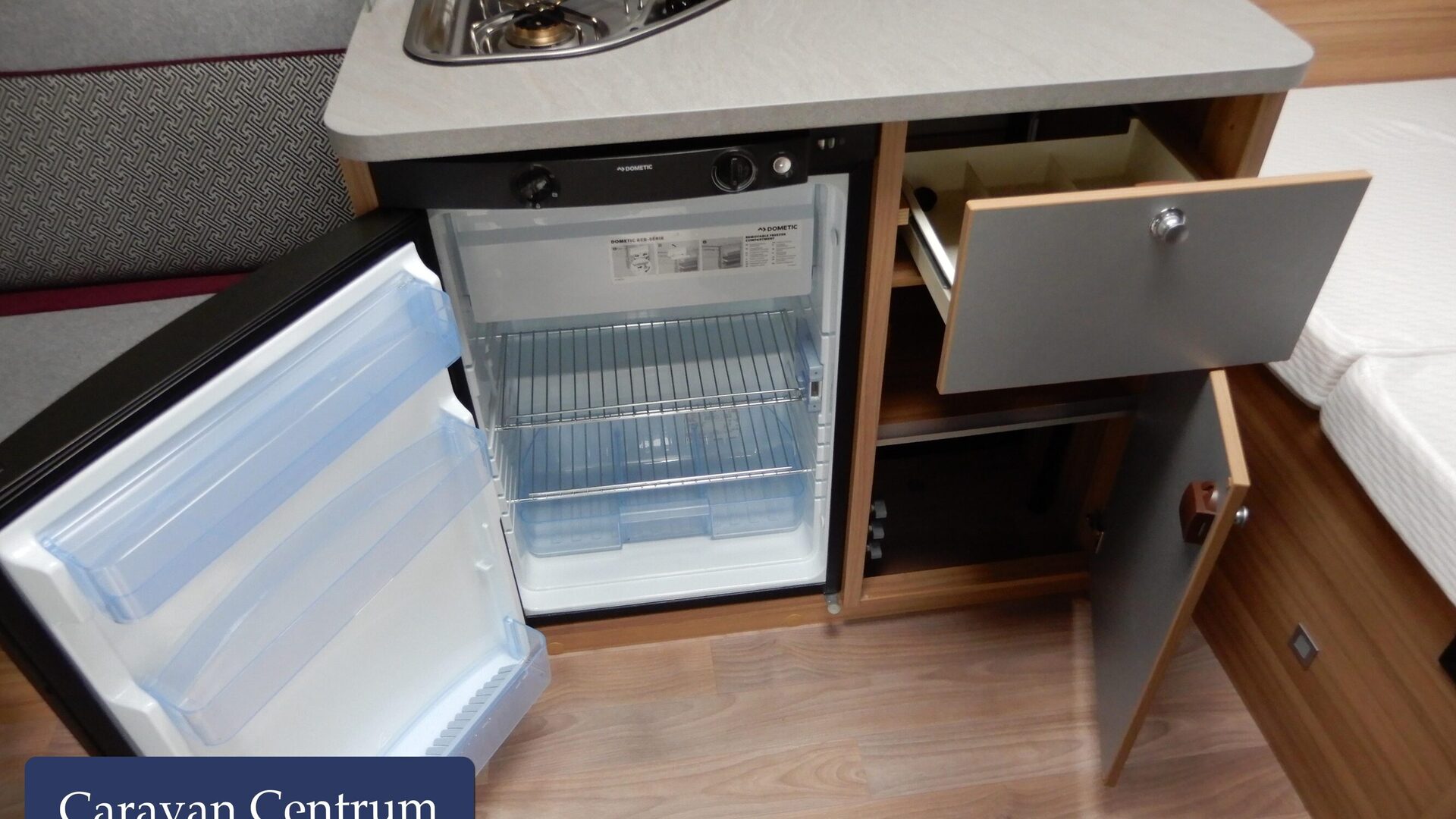 d141bc61e51117e62e9924440a5a0d5fc2f4c7ff8e06406d19c1a4c47f725806