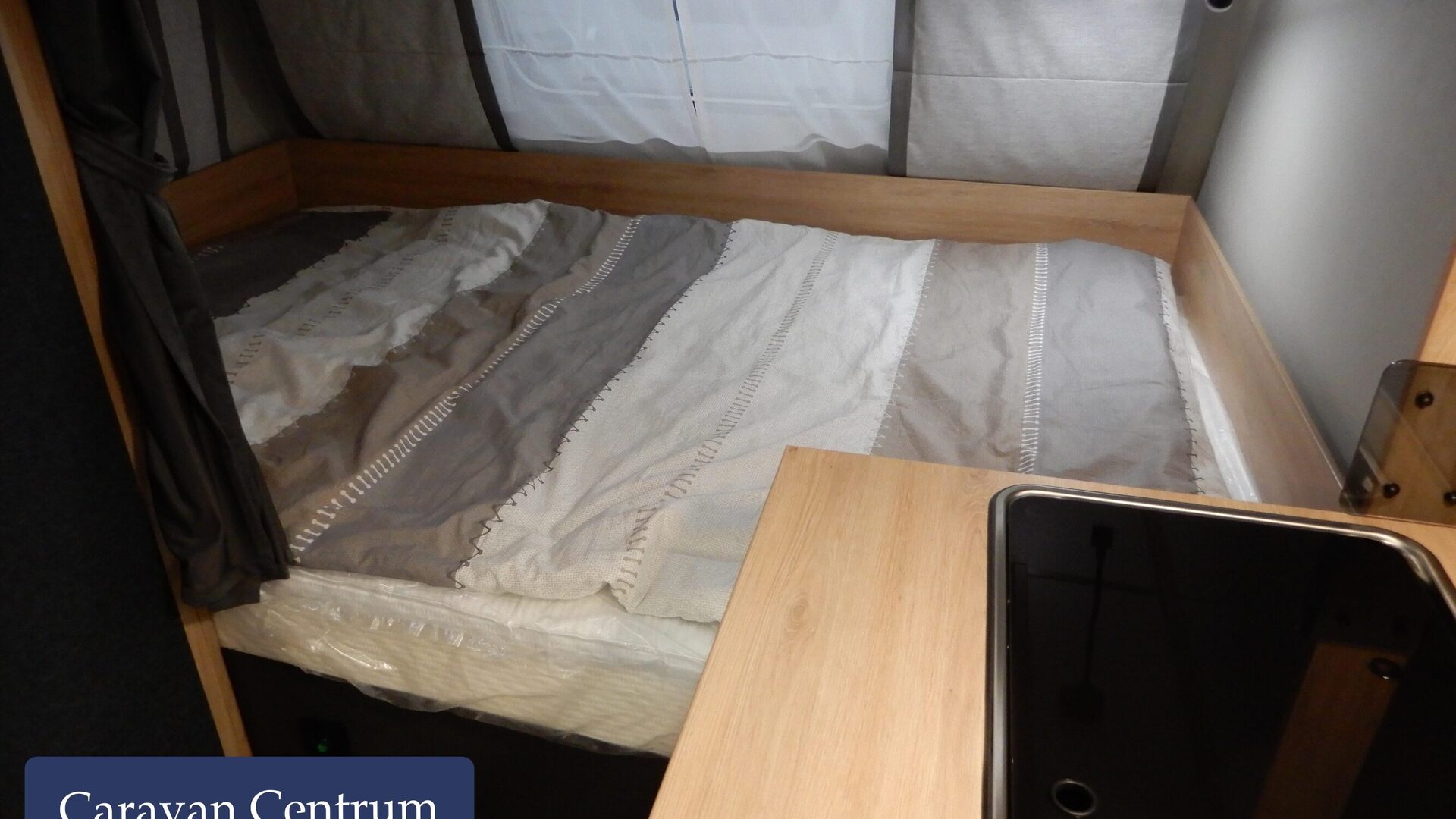 320edd702b36bbda08dc494097bc872466d78ee92e9f3deca6fa9f438db15c9b