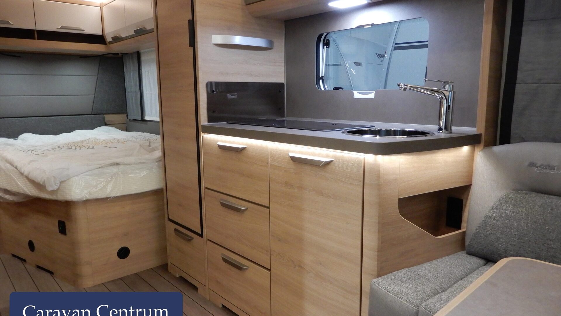 956b965df8d5f8a1ad5a3d5a8ac1eddfb4f70177216a5eeb9b0b38e5e84166a9