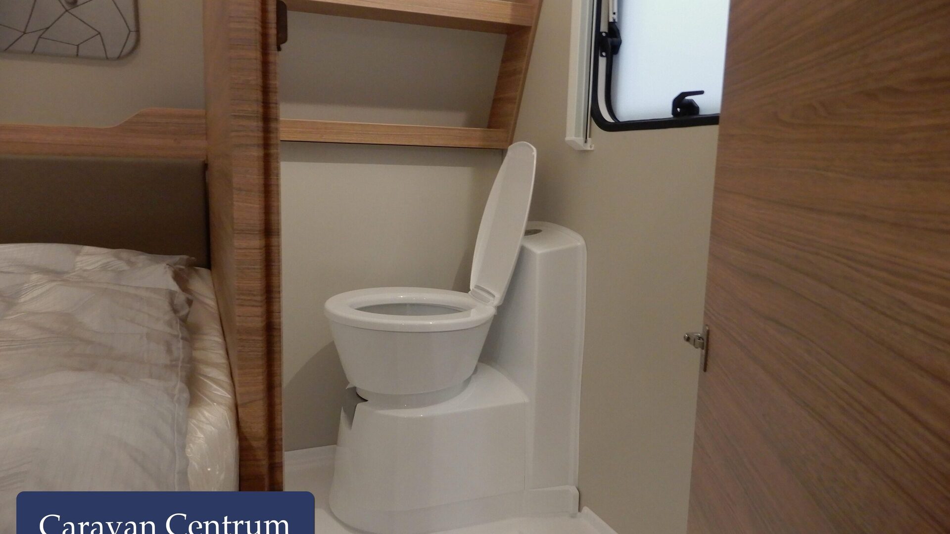 b4f7d82d4d831d3b89a14227c6c6b13c2cd56ff2abb9ea2658bf2a10225dbb1a