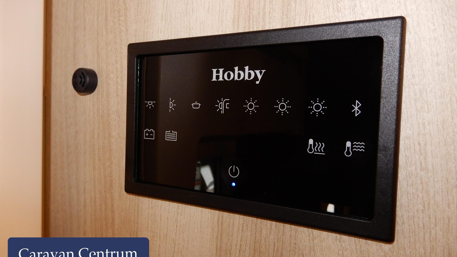 1b70373c1d59dc9f2c6de98f3ed383371a3d9cc6074e982faea918bbe8d61685