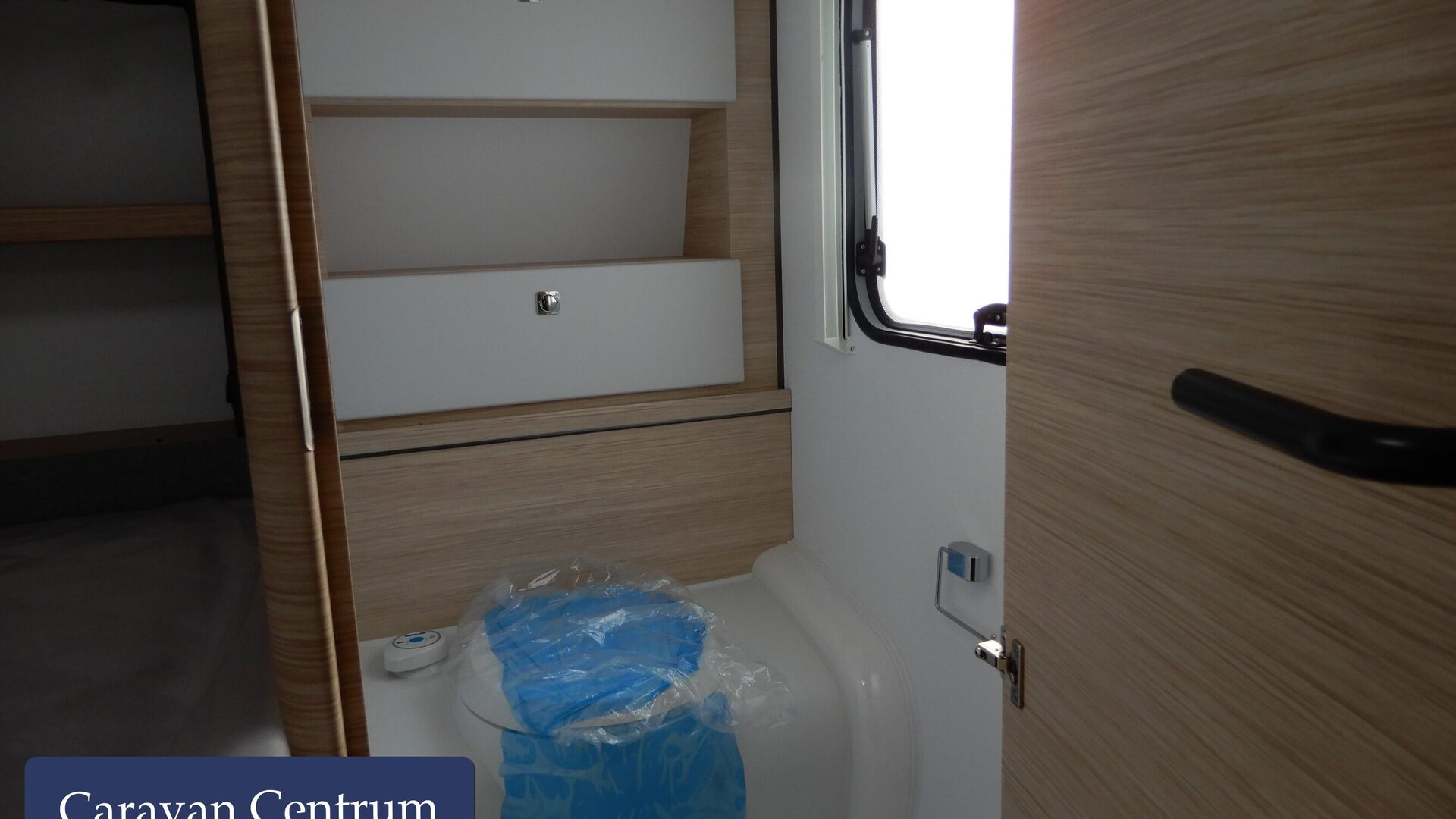 bf09592d3d9aa15e5910a091381d62eaf541403d6af7eee20e13ad8664690431