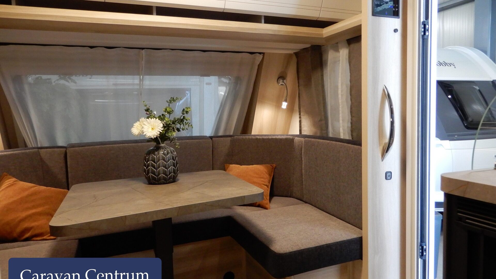 79b8afa44dff427d406e521f608144afe07ea2f8c04e53ebb1dabcd6e99f2008