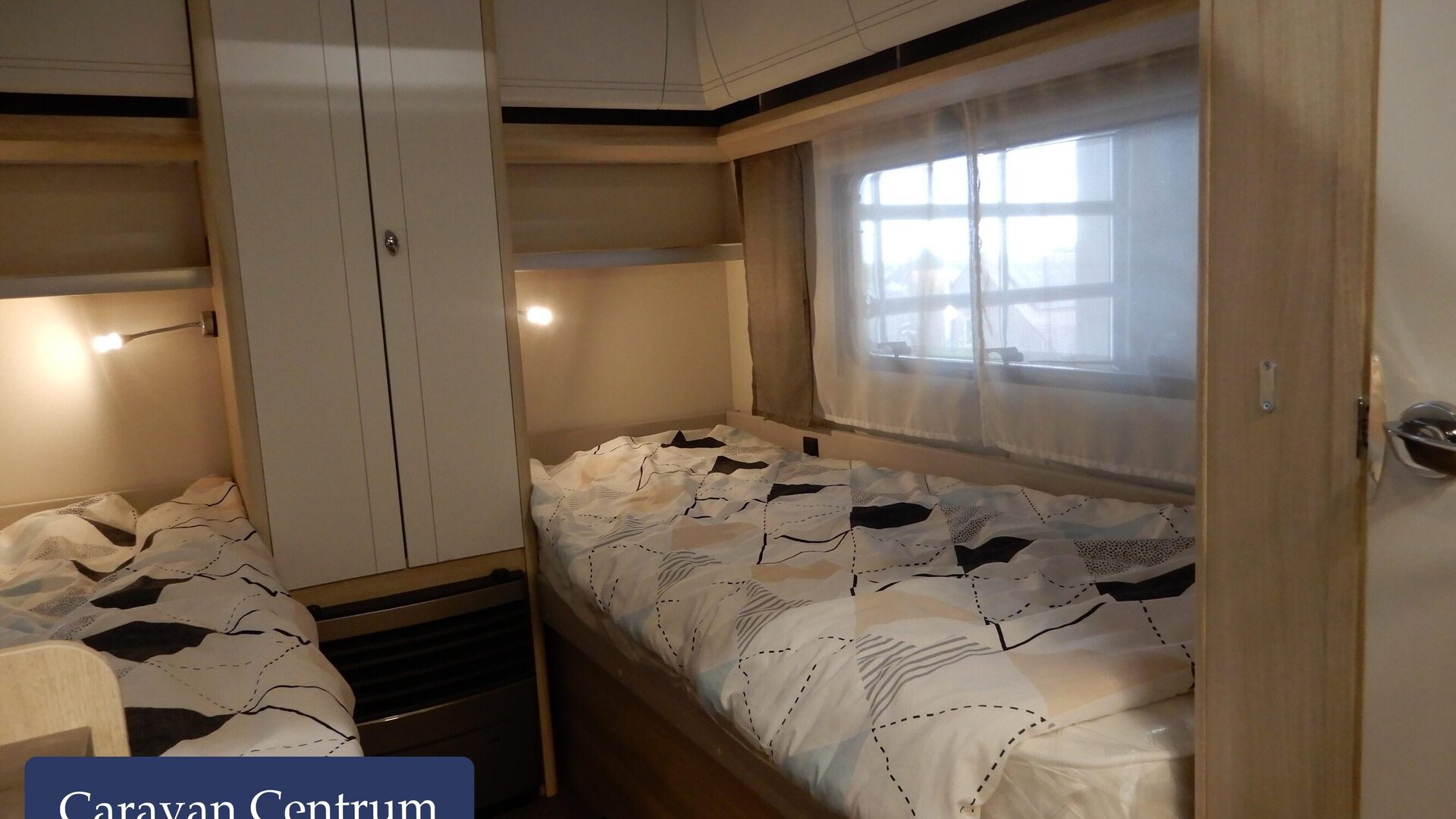 cc0c5a34053e97875edb4f25692143f2e34428e55aecbd5e4a6456e918cc45ef