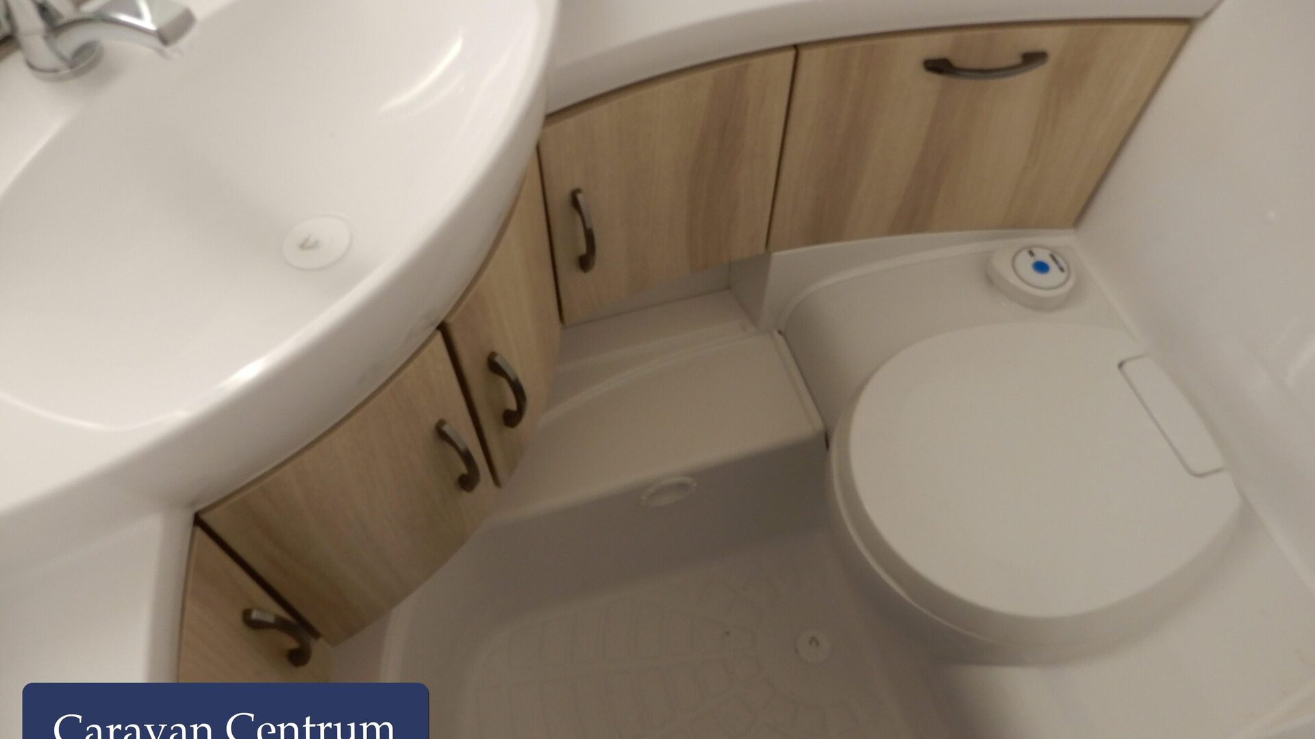 b4d7285b34fabb31fa49983133c6ab8903f5e6a22f0bc78316b2dbf63cc66474