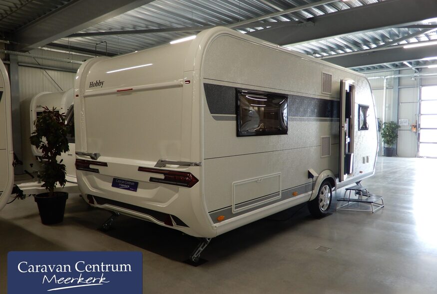 e83eeb43124da68821e0f33f1a7b1f0bf37fe5212daeecc742d26de743f28ea1