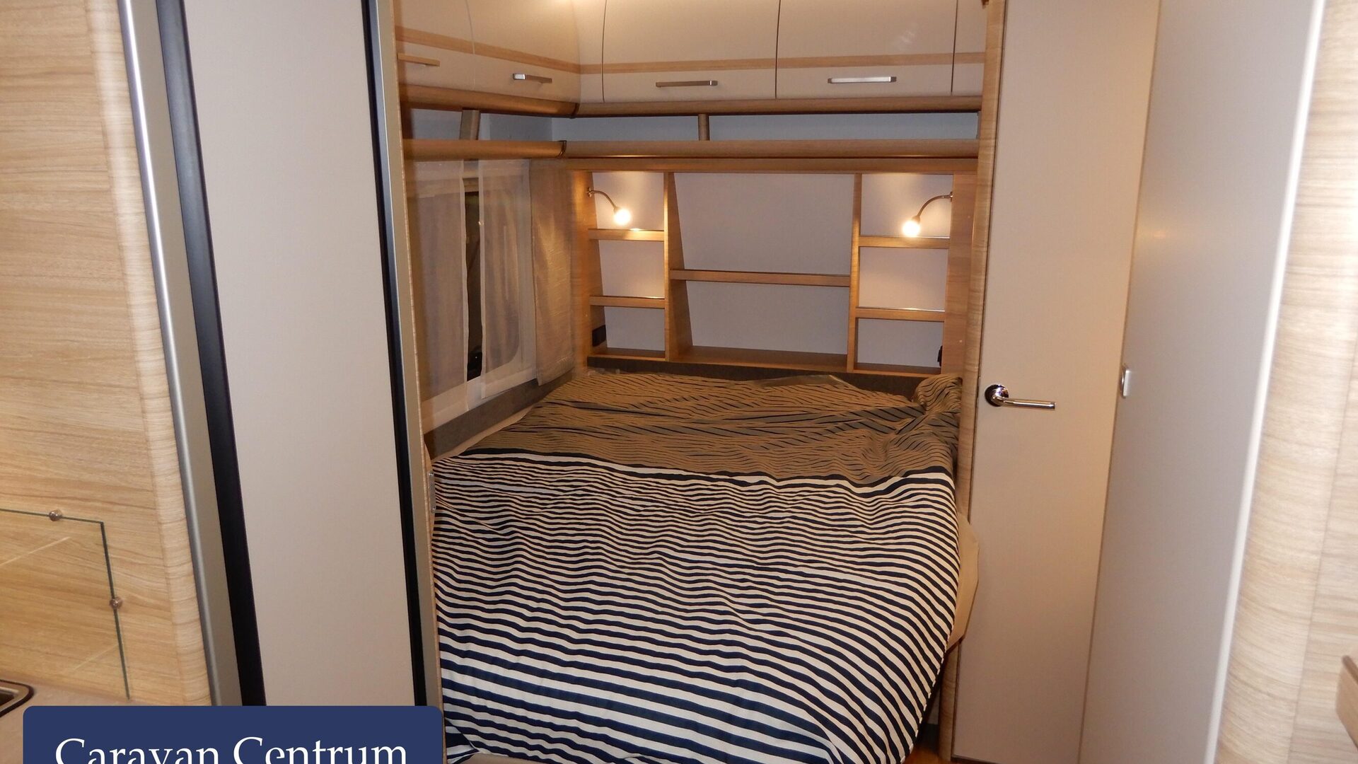 da9b27a84439638bf892121a1d6c1efb7ec59c058a2c9d75bef09a13caf30934