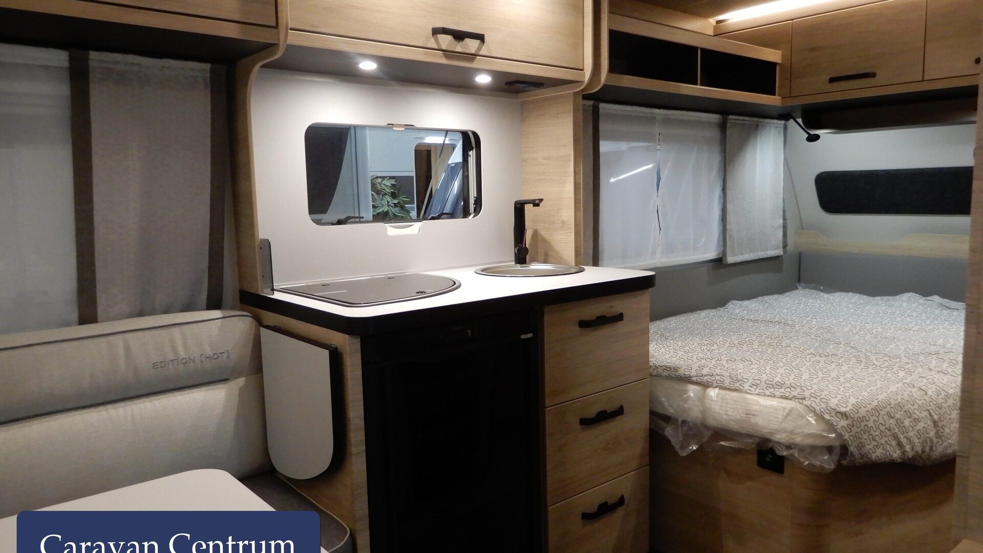 71602d938f521bcc436cb9302e557874ae7ee6ee71b4f6e4d510343e70ba8083