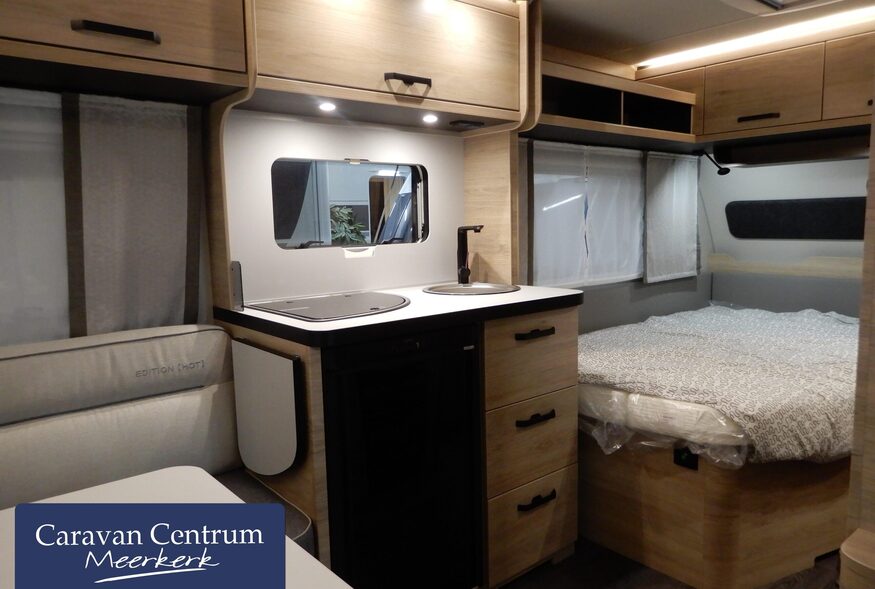 71602d938f521bcc436cb9302e557874ae7ee6ee71b4f6e4d510343e70ba8083