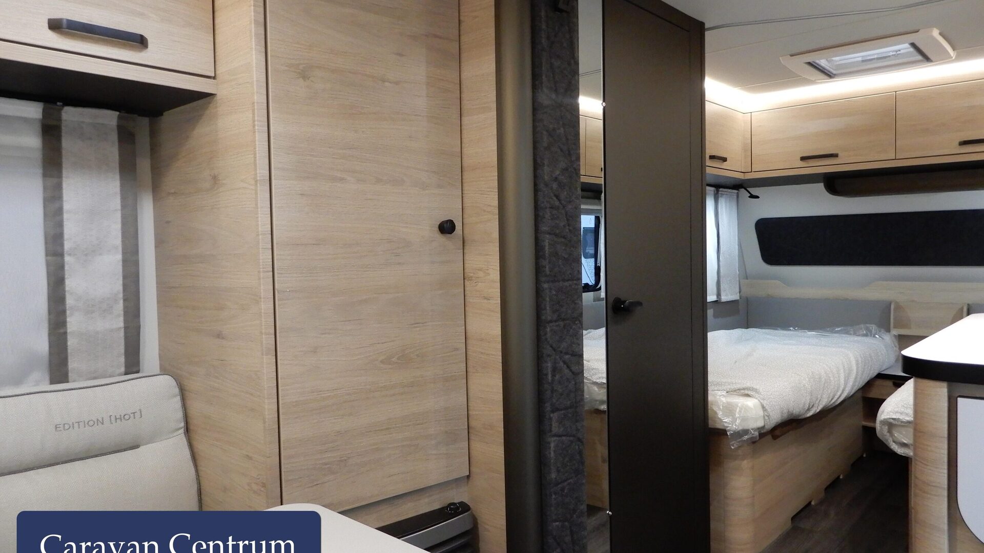 92b69f5275539dab37c549f0b393a43a4f7d095481e28db57f501de914672ed6