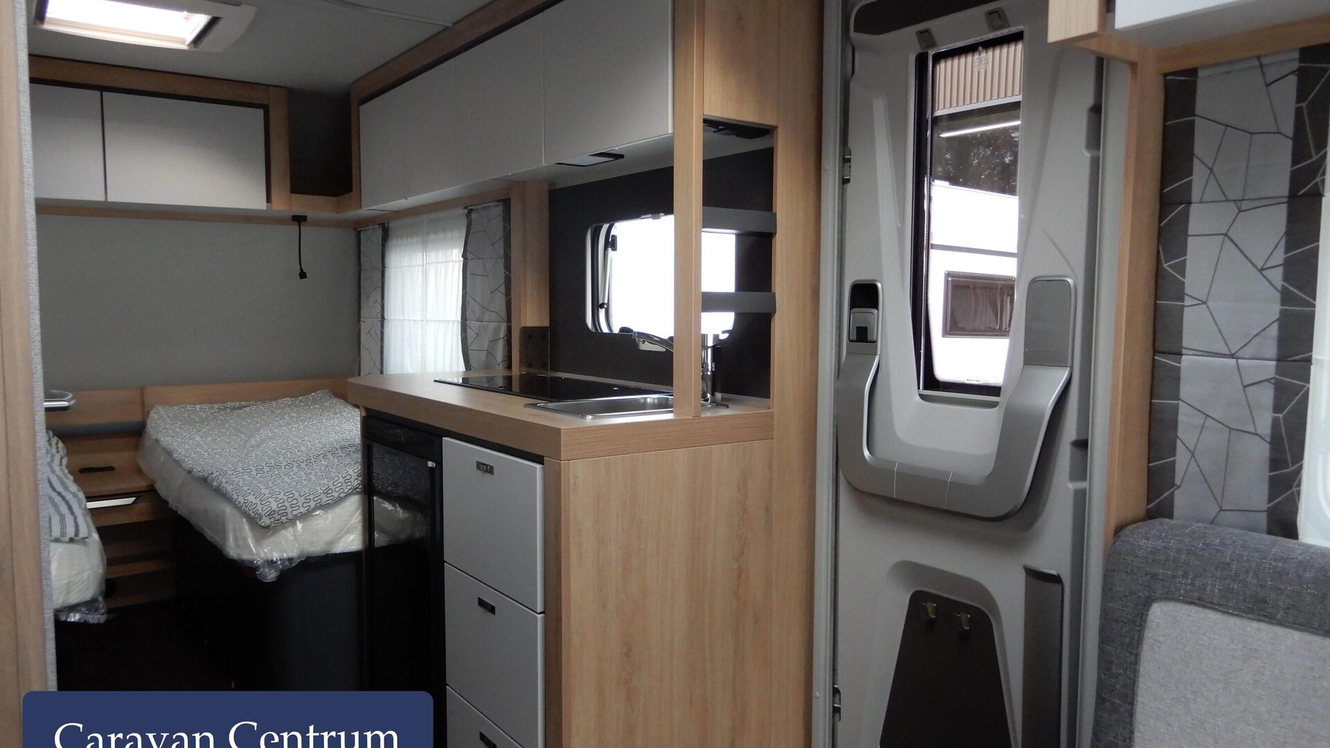 2bd1707b422271f6cd8407f11446e0e3173ffe24c43cdc6c87d0aec51f97438f