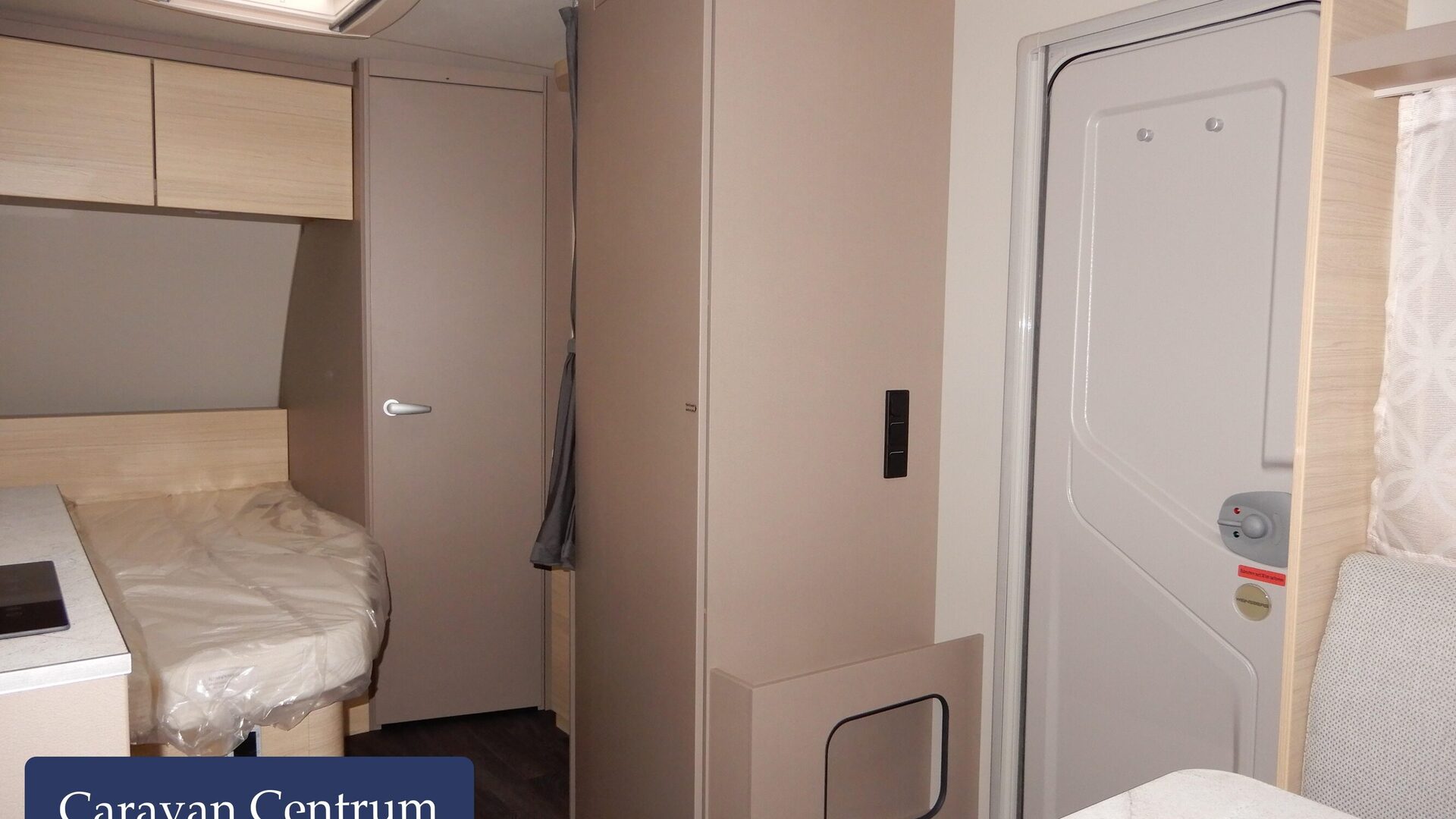 d9f29c8868677302f86d6c9d449bfcb6874c36571bb1e35249abf88b23e09525