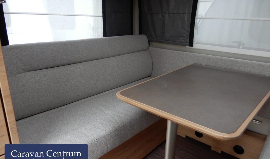 bbd5dce2d25e8b452e7b189e8928d141b83875c8b7d1cf13c50f4a9ac5aa7bb2