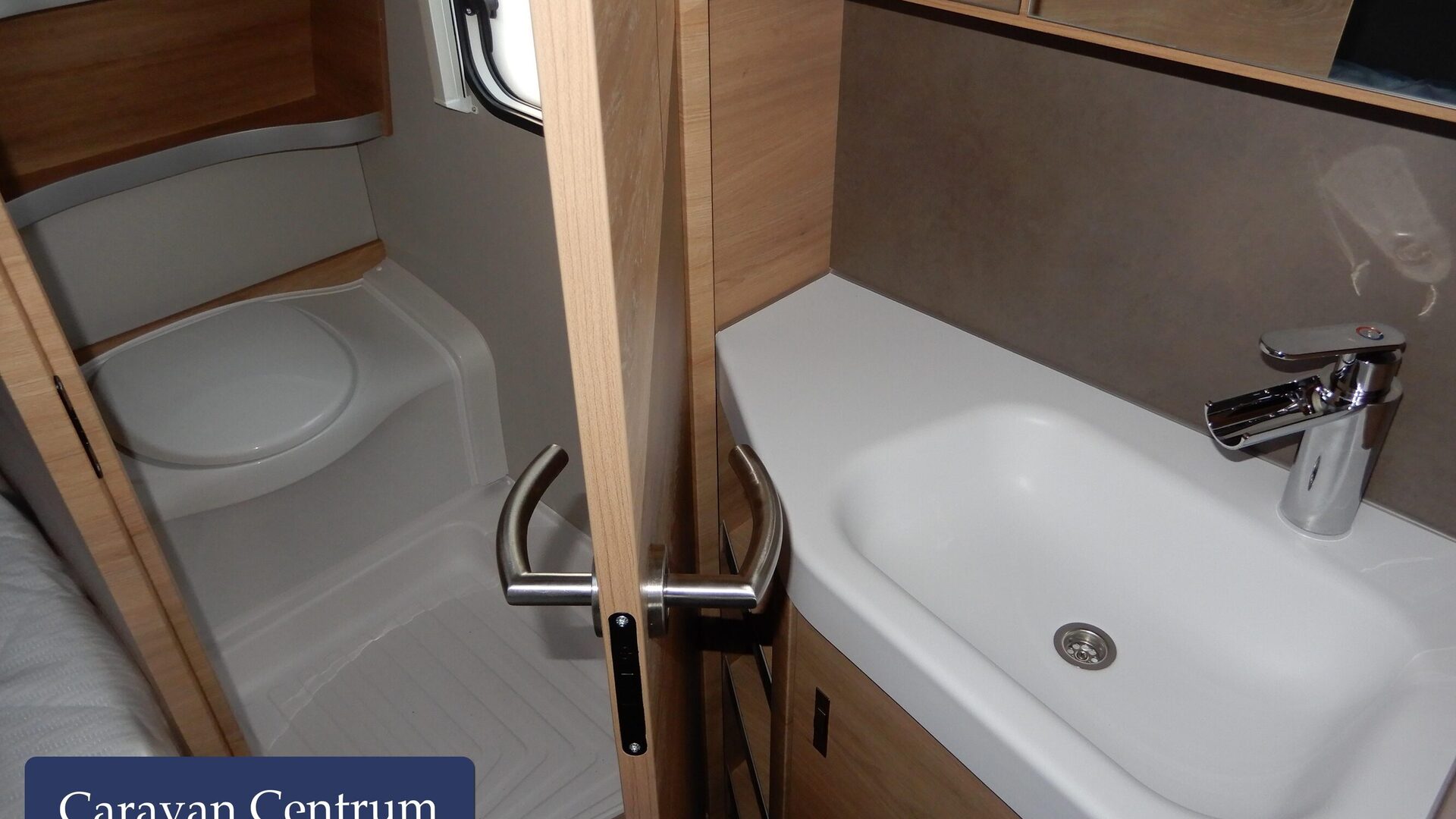 a39c46e3cfaca6e274c8837a32ac75a6620bce1cd5637f0f052abc81b1fb6ee3