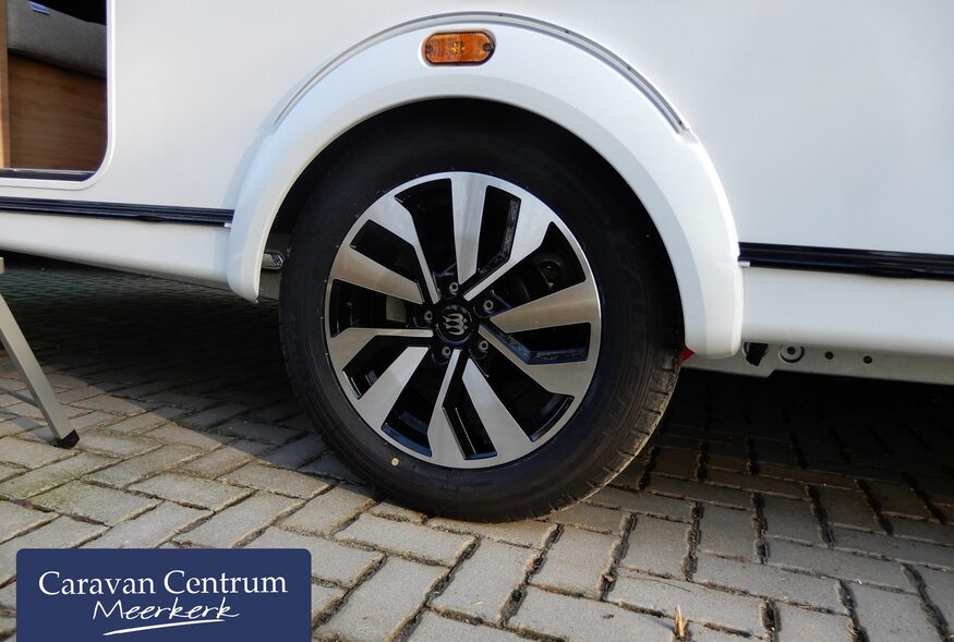 1c060b98210330270cf8c57fe4e85edb22e2d3e02c48ca493eef6a93f95226c8