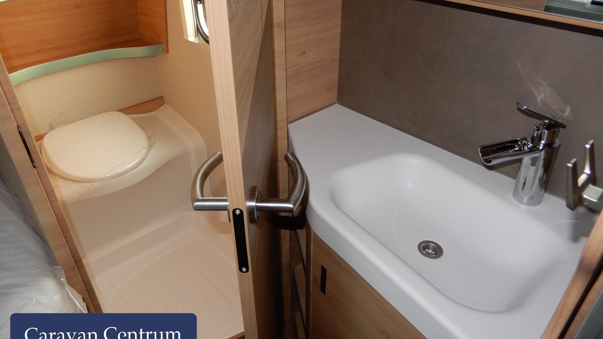 558f0766b77e6478d5fbe3b9048c17912f2b924773903604194c10c0b6094790