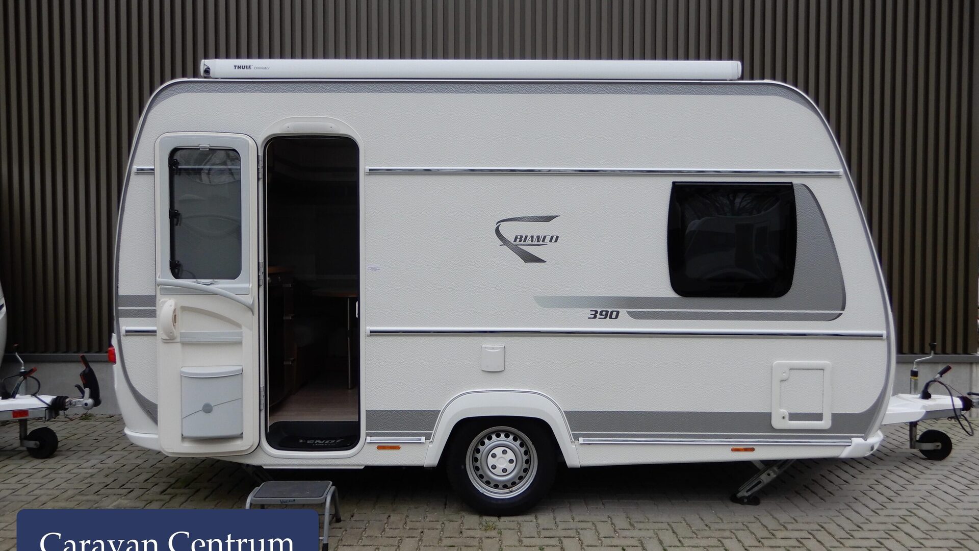 107317160d890ec33bbdaad7f63547a6cf79b9464a6067b6118e47a57613ab97