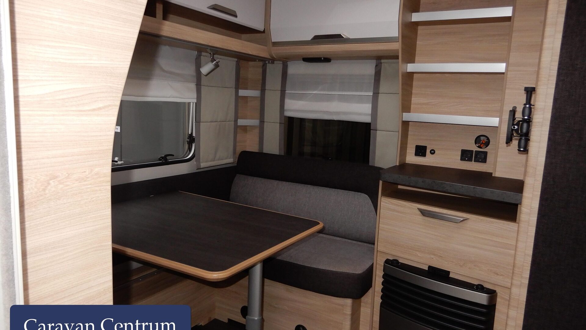 b053b1132aa7328d488e0423346c17dff683d4c4e10ef850e5fa80c00f983098